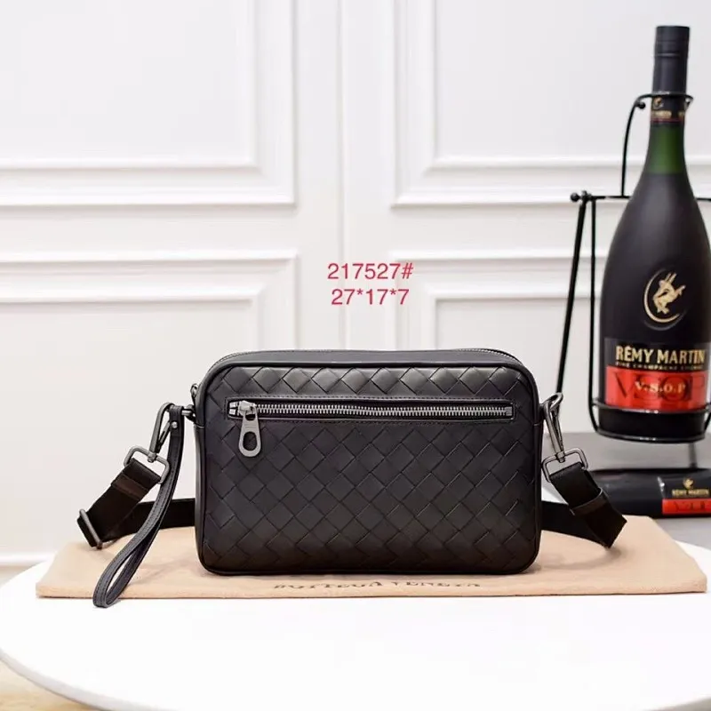 All categories 💚 Top version men’s bags 💚 BV 2024 new BV crossbody bag